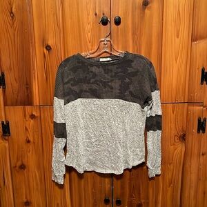 Jolie Camo and Gray Waffle Long Sleeved Shirt - Size Small